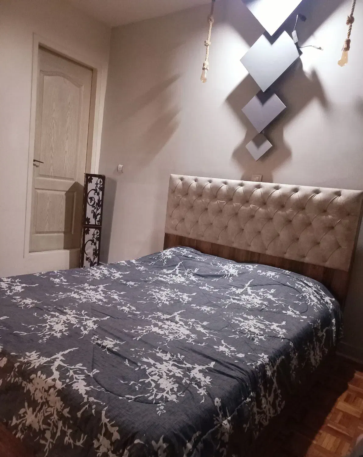 اجاره روزانه/هفتگی/ماهانه با پارکینگ|اجارهٔ کوتاهمدت آپارتمان و سوئیت|تهران, تهرانپارس شرقی|دیوار