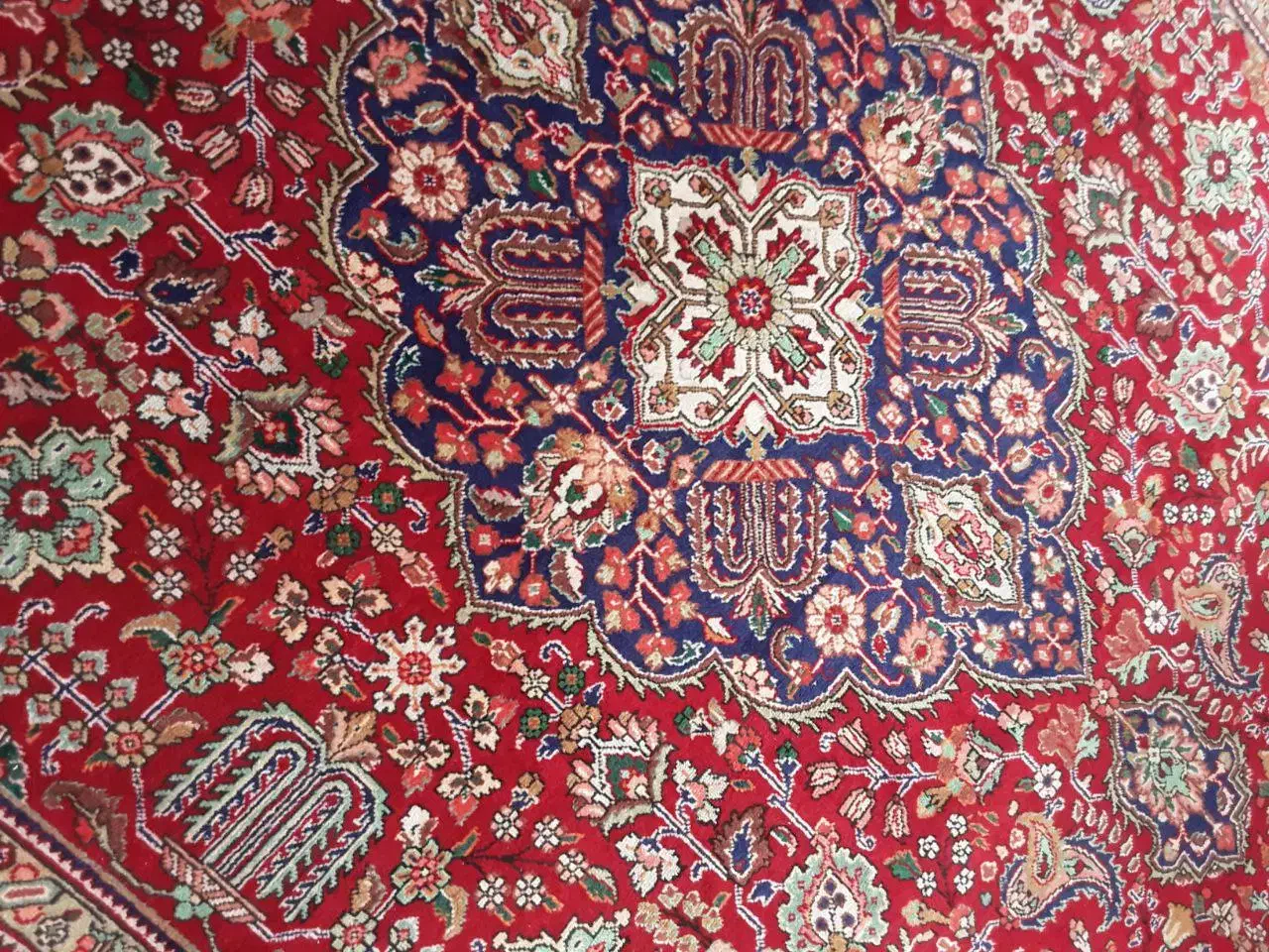 فرش طبیعی اذرشهر خوش نقشه|فرش|خوی, |دیوار