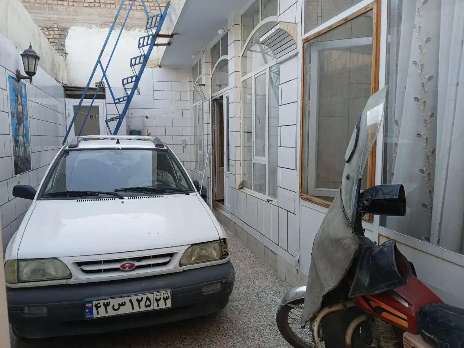 فروش یا قابل تهاتر با منزل کوچک تر در امفلکا|فروش خانه و ویلا|خمینی‌شهر, |دیوار