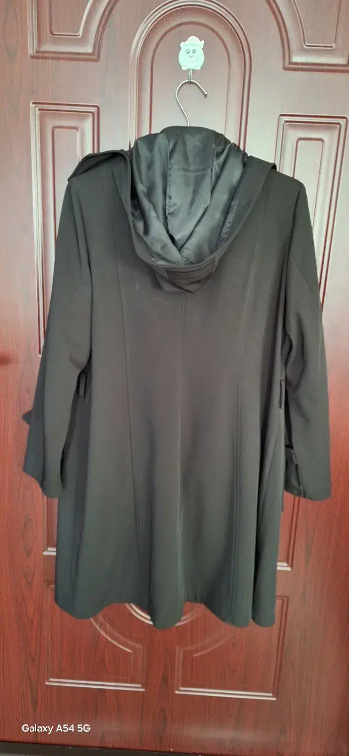 بارانی|لباس|ممقان, |دیوار