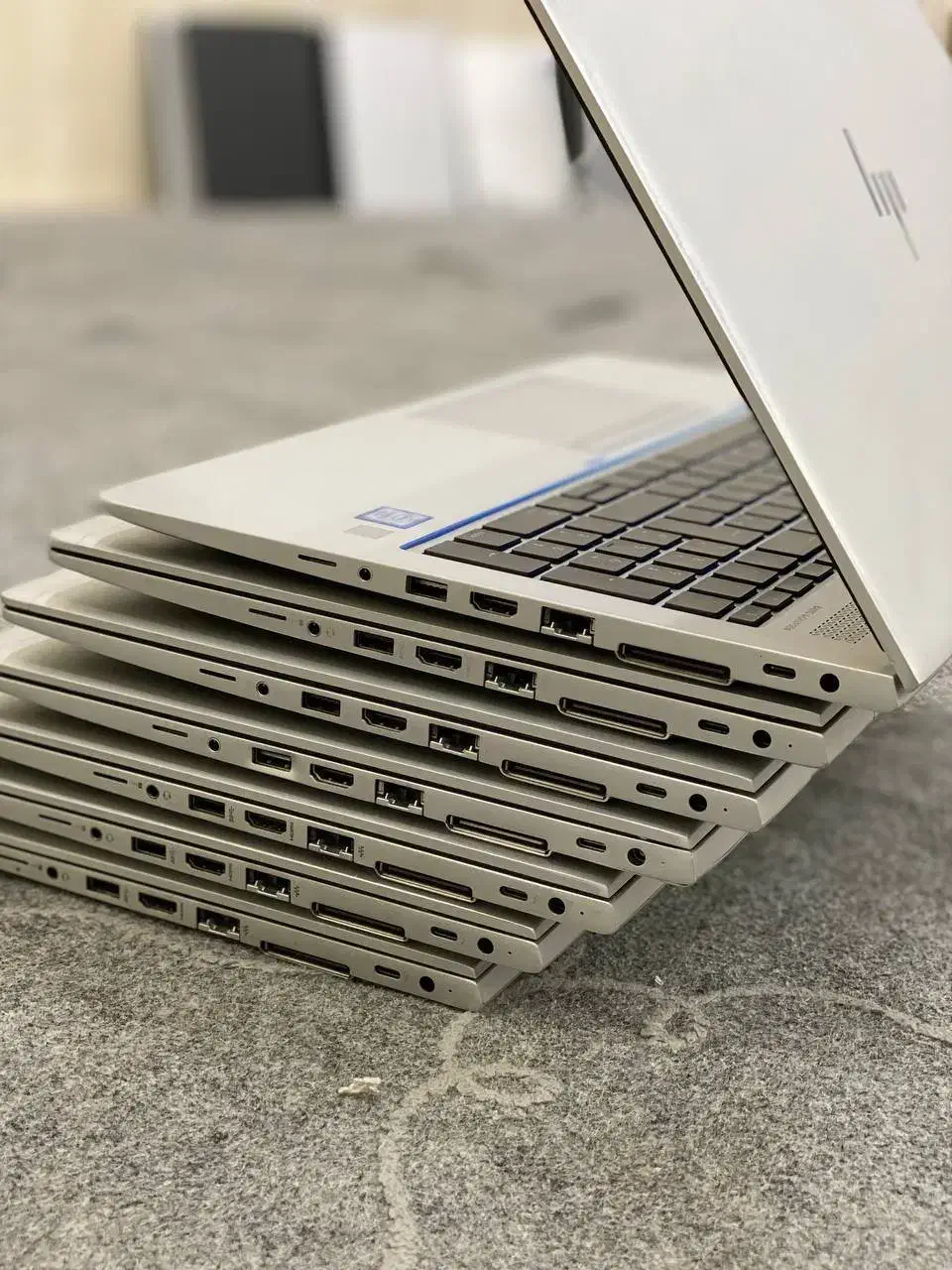 بزرگترین توزیع کننده لپتاپ ، تک و عمده با اقساط|رایانه همراه|تهران, میرداماد|دیوار