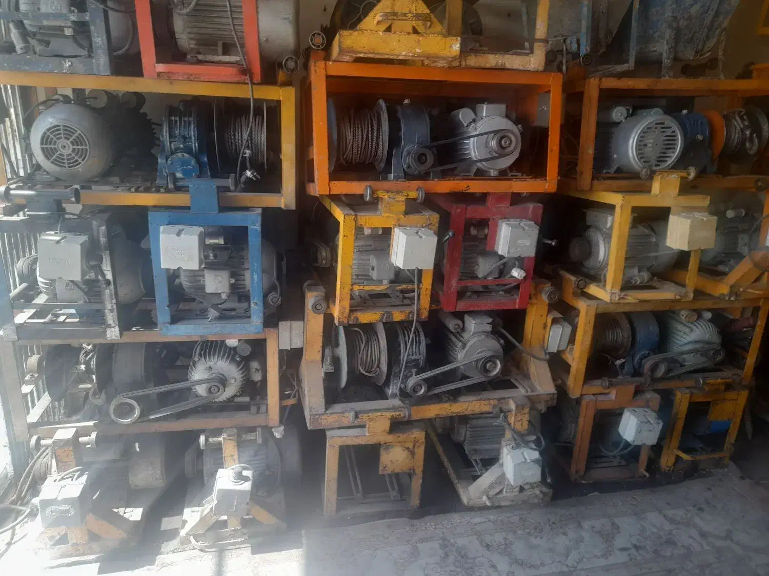 بالابر آذربایجان|مصالح و تجهیزات ساختمان|اسلام‌شهر, شهرک مفیدی|دیوار