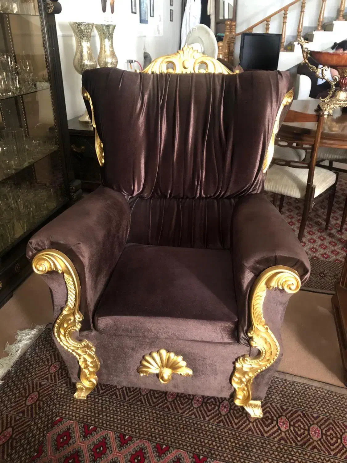 مبل ۷ نفره نیمه کلاسیک|مبلمان خانگی و میز عسلی|شیراز, ارم|دیوار