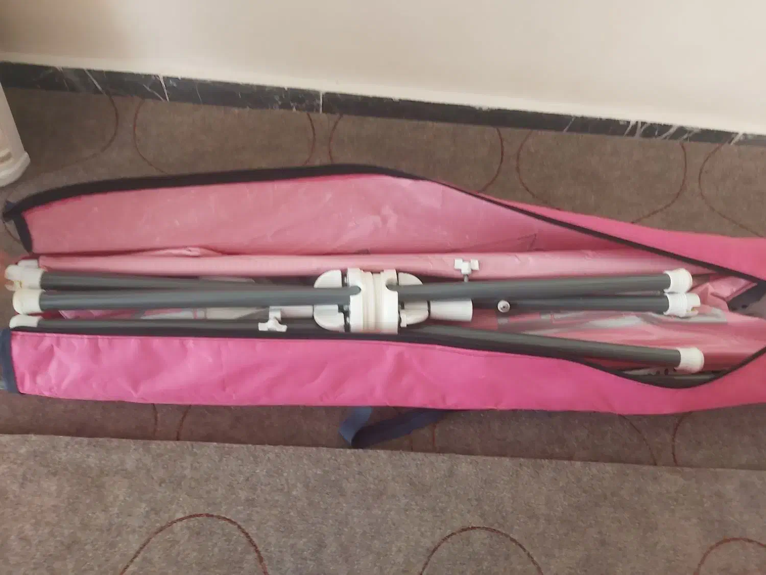 گهواره تخت کنار مادر مارک چیکو|تخت و صندلی بچه|زنجان, |دیوار