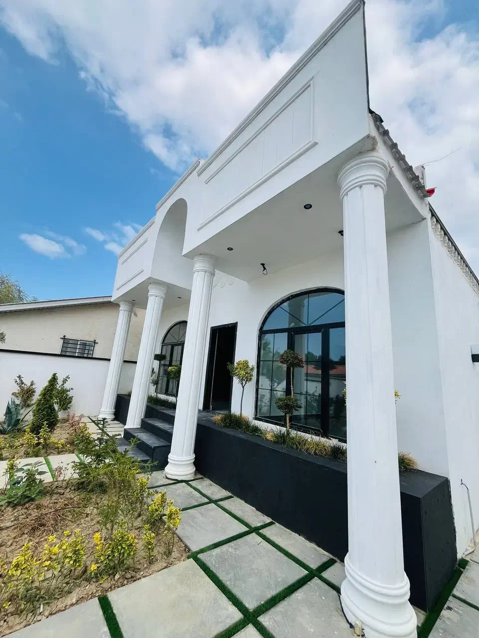 ویلای مدرن۲۸۰متری روفگاردن با ویو جنگل مدارک کامل|فروش خانه و ویلا|تهران, دروازه شمیران|دیوار