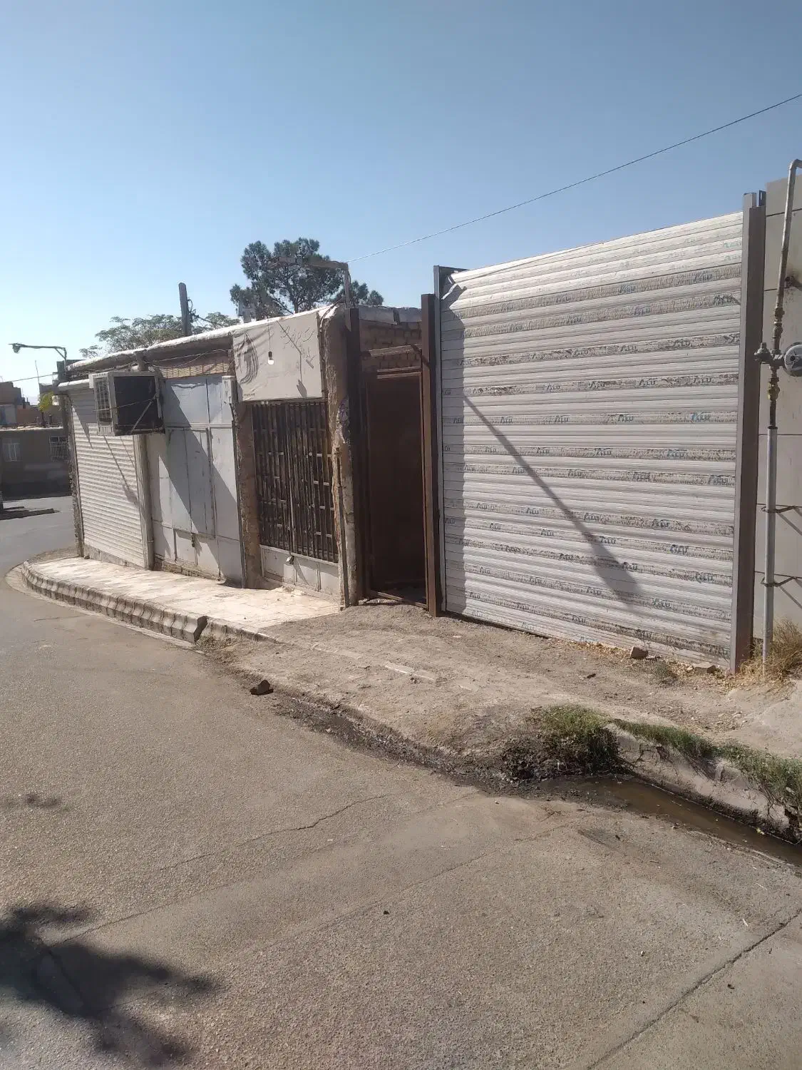 چهاردیواری سقف زده ۱۳۰متر|فروش زمین و ملک کلنگی|سبزوار, شهرک ابوذر|دیوار