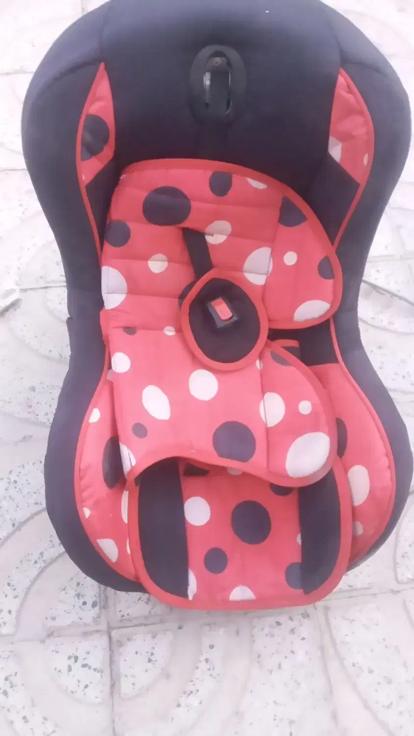 کالسکه و صندلی ماشین|کالسکه و لوازم جانبی|بروجن, |دیوار