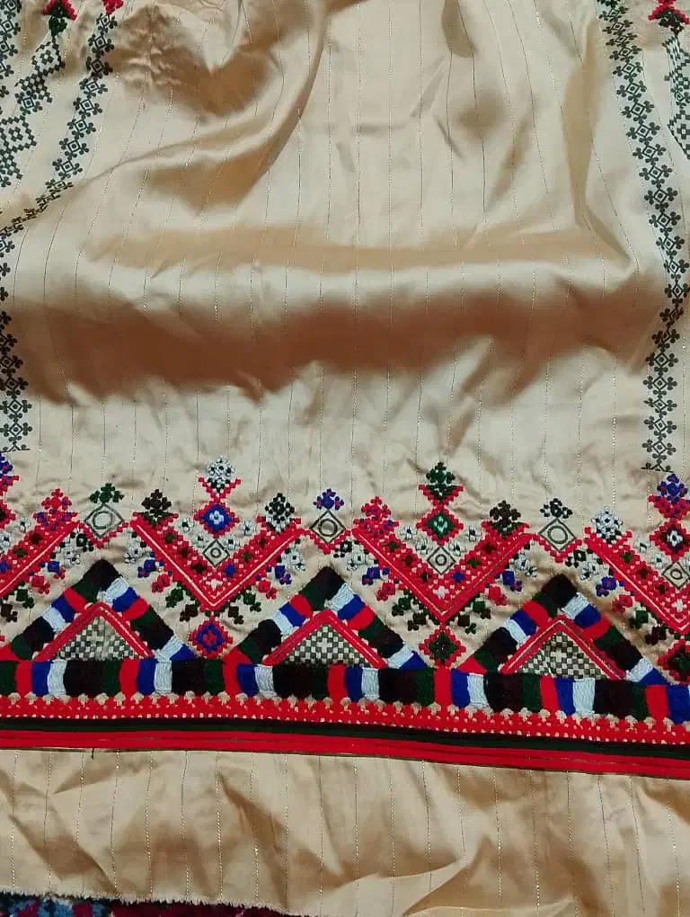 دوخت لباس|لباس|ایرانشهر, |دیوار