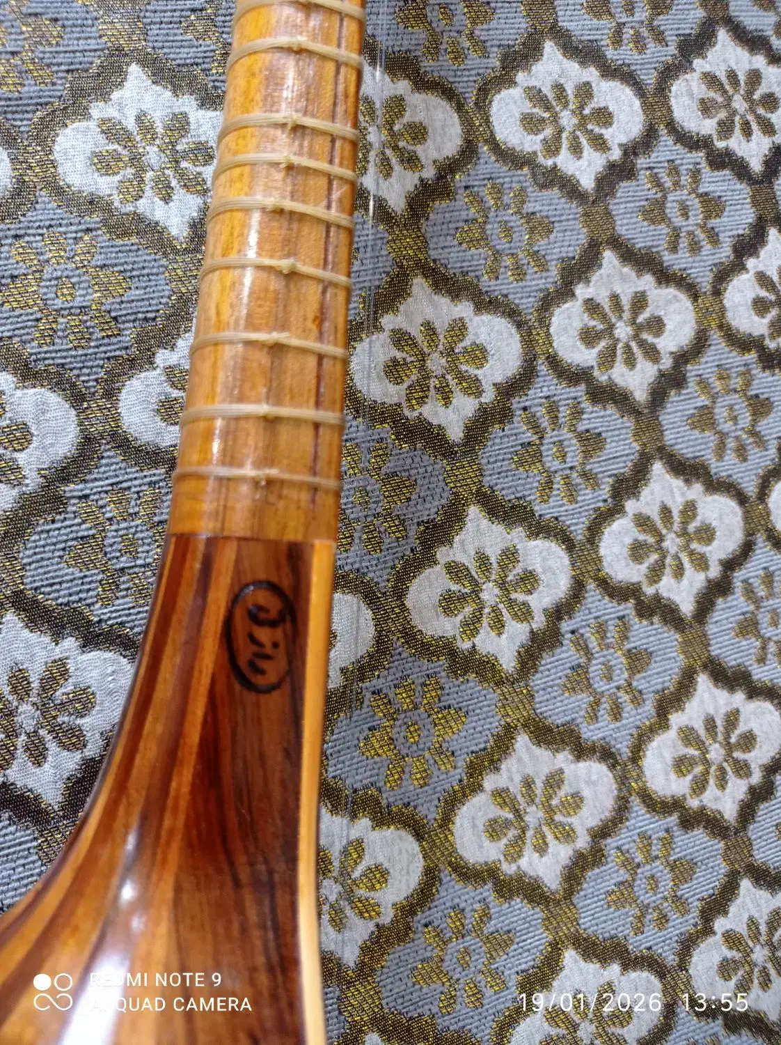 سه تار|سازهای سنتی|آبادان, |دیوار