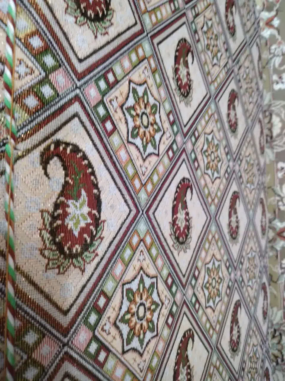 پشتی در حد نو|پشتی|الشتر, |دیوار