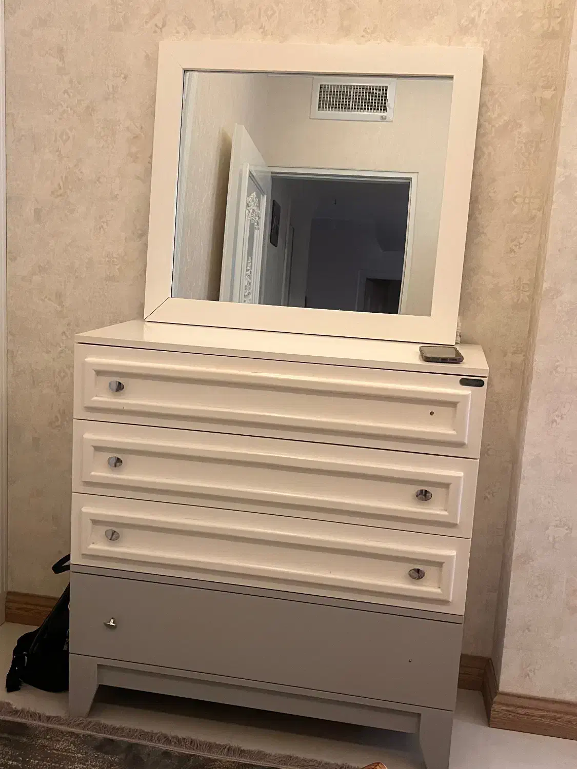 آینه و دراور|جاکفشی، کمد، دراور|تربتحیدریه, شهید قرنی|دیوار