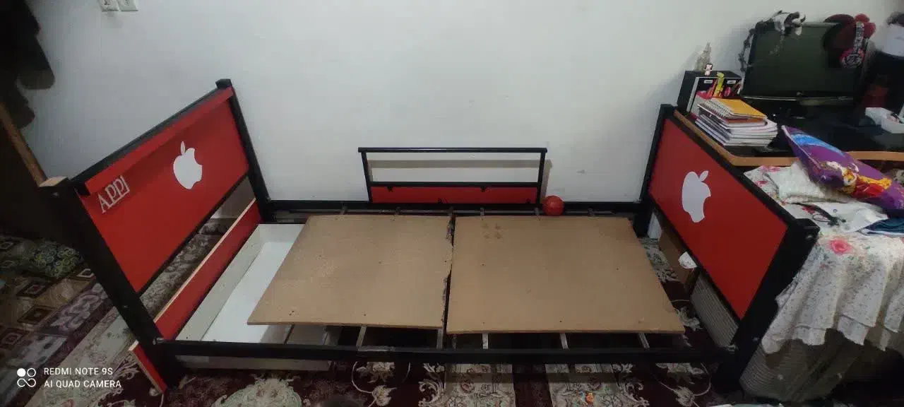 تخت خواب فلزی و چوبی|تخت و سرویس خواب|پاکدشت, خاتون آباد|دیوار