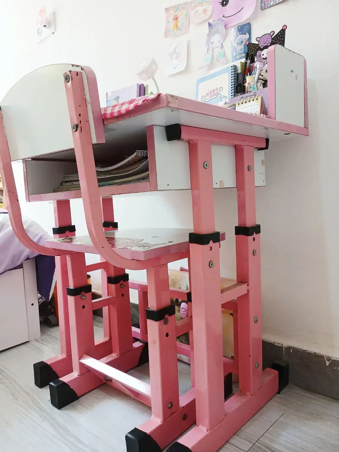 میز تحریر کودک با صندلی|میز تحریر و کامپیوتر|لاهیجان, طالقانی|دیوار