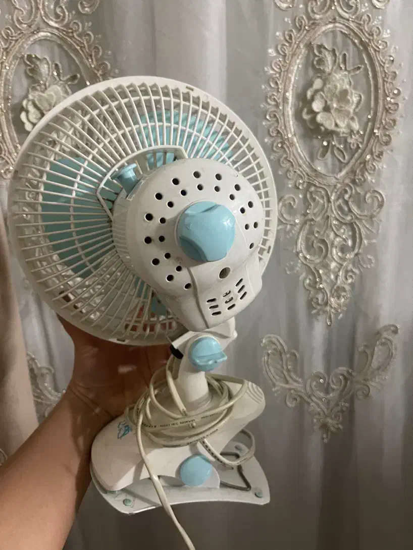 پنکه گیره دار|پنکه و تصفیه‌کنندهٔ هوا|تهران, نعمت‌آباد|دیوار