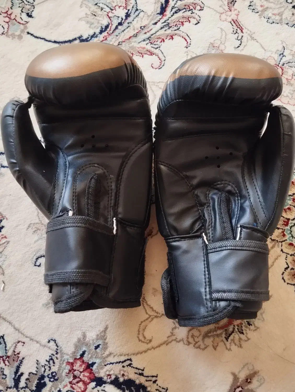 دستکش بوکس ، کینگ بوکسینگ|تجهیزات ورزشی|اصفهان, سیچان|دیوار