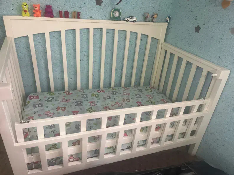 تخت کودک|تخت و صندلی بچه|رشت, چله خانه|دیوار