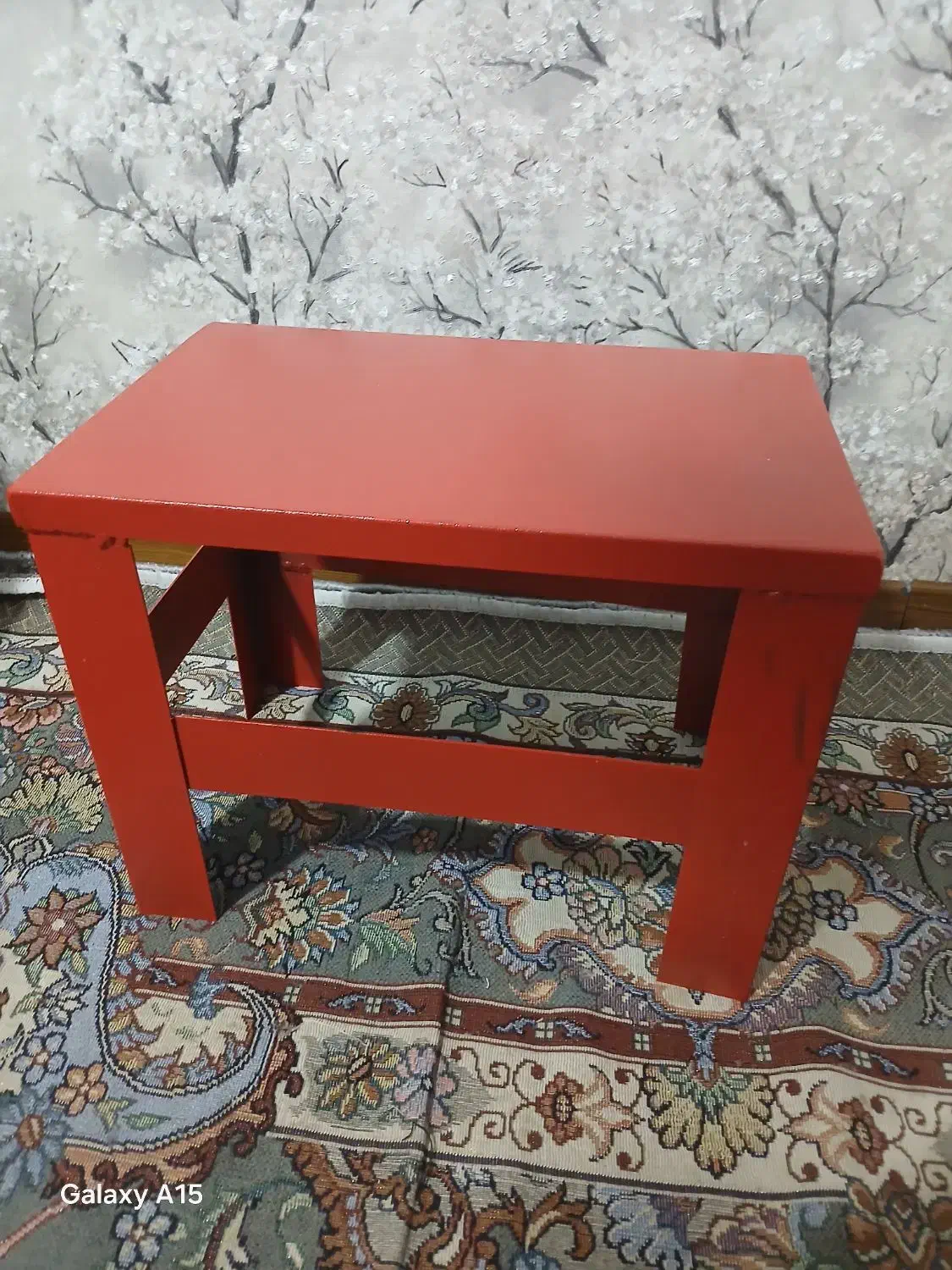 چاهار پایه|صندلی و نیمکت|قرچک, شهرک مهستان|دیوار