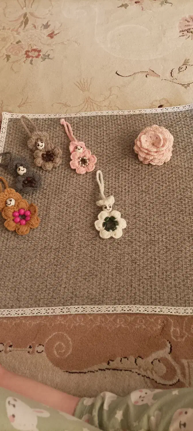 آویز کیف و کش های طرح پاپیون با انواع رنگ بندی|صنایع دستی و سایر لوازم تزئینی|آبیک, |دیوار