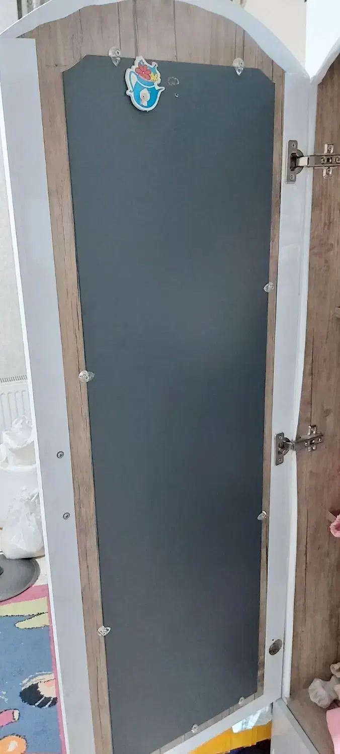 تخت و کمد نوزاد|اسباب و اثاث بچه|برخوار, |دیوار