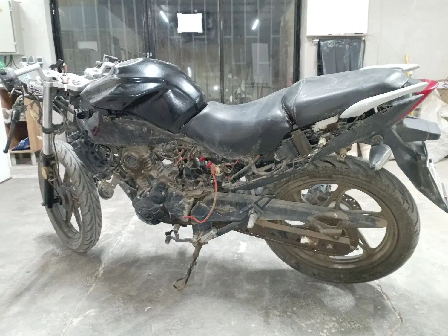 موتور مگلی 200|موتورسیکلت|زرندیه, |دیوار