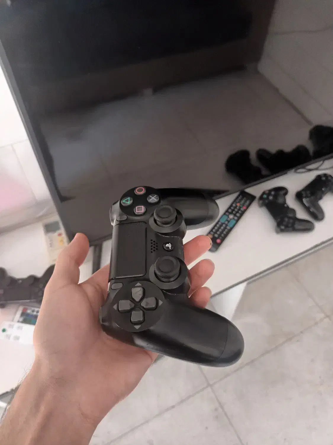 دسته  پلی۴.بازیps4|کنسول، بازی ویدئویی و آنلاین|خمینیشهر, |دیوار