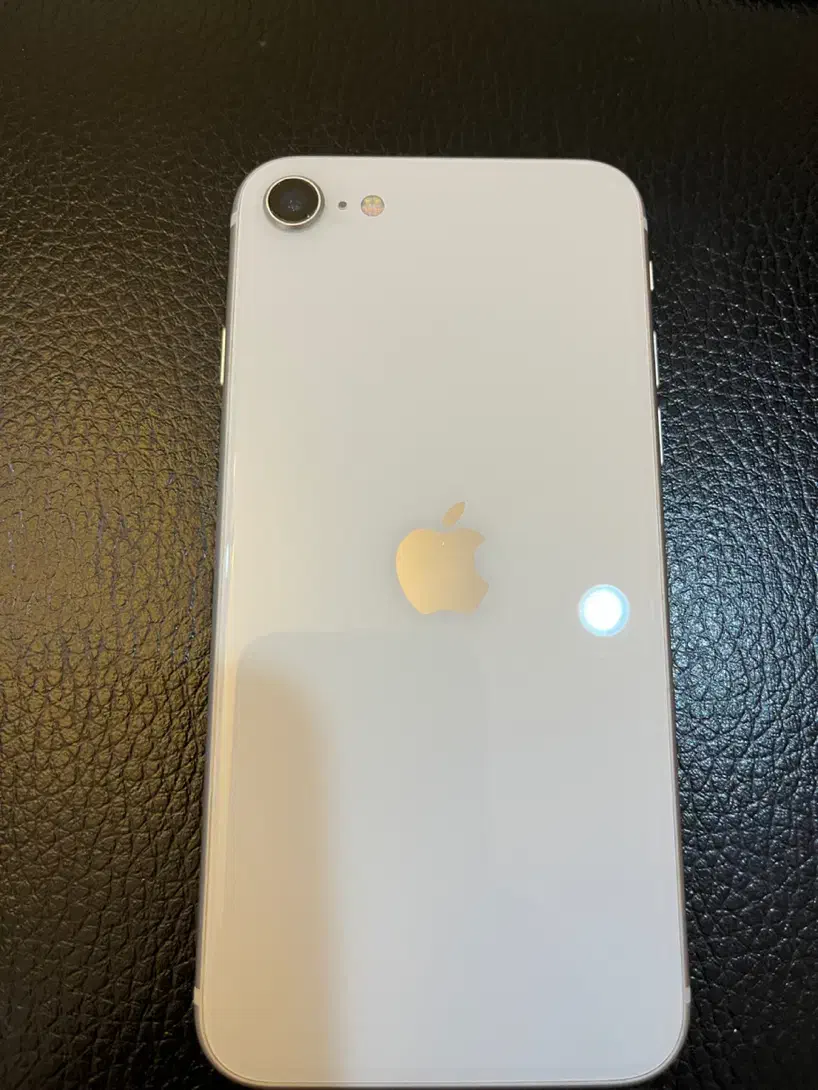 ایفون se 2020 سفید رنگ|موبایل|اهواز, کوی ملی راه|دیوار
