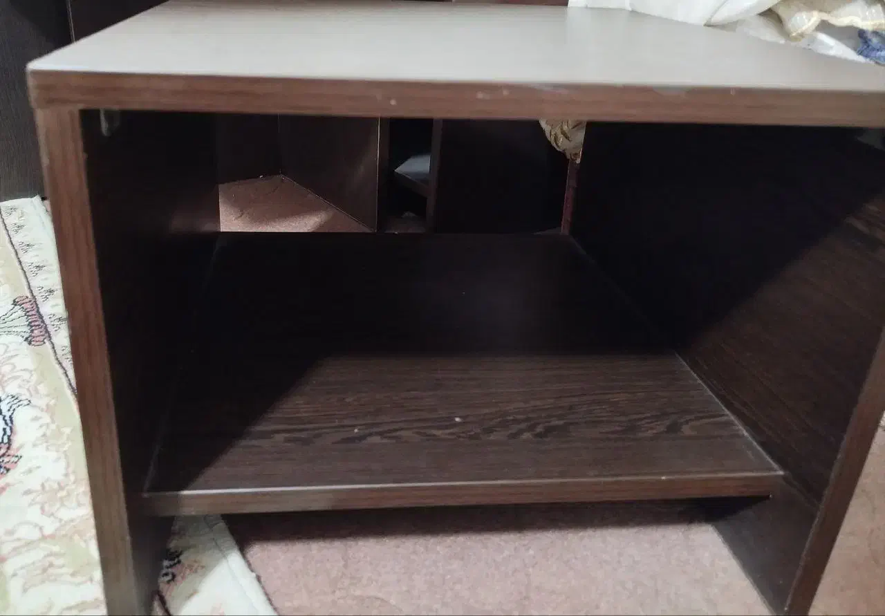 میز وسط با چهار گل میز|مبلمان خانگی و میز عسلی|شیراز, منطقه هوایی شهید دوران|دیوار