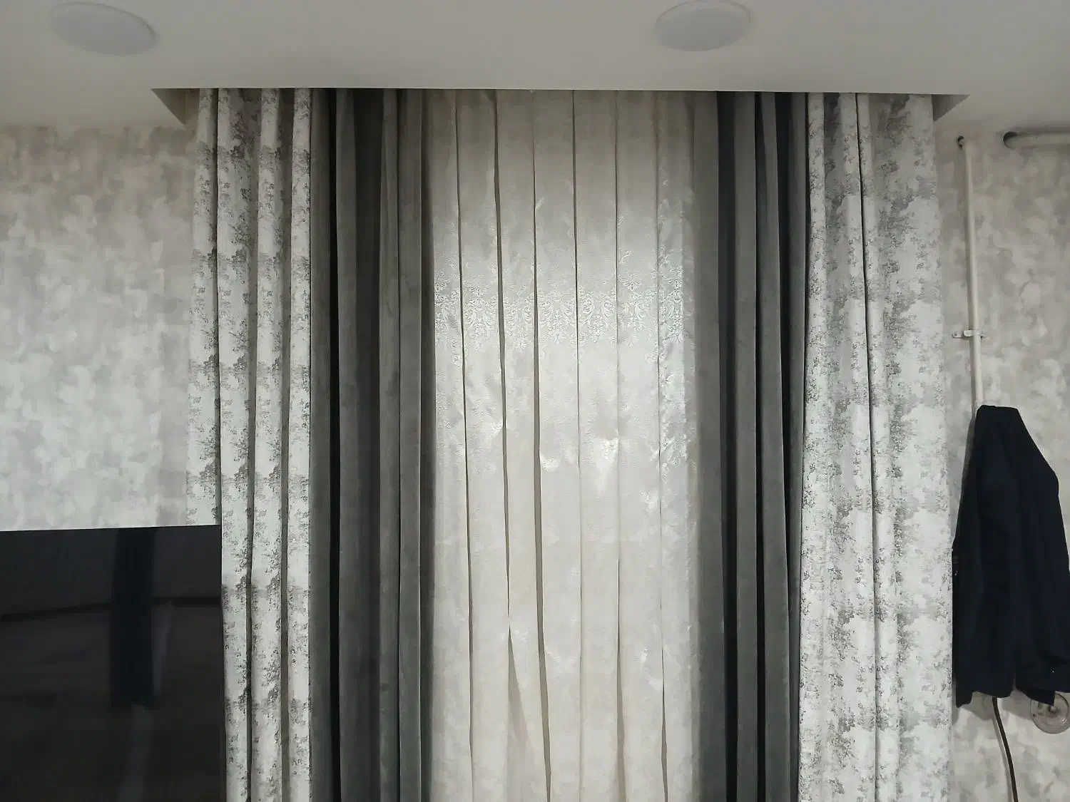 پرده|پرده، رانر، رومیزی|اهواز, کوی آغاجاری|دیوار