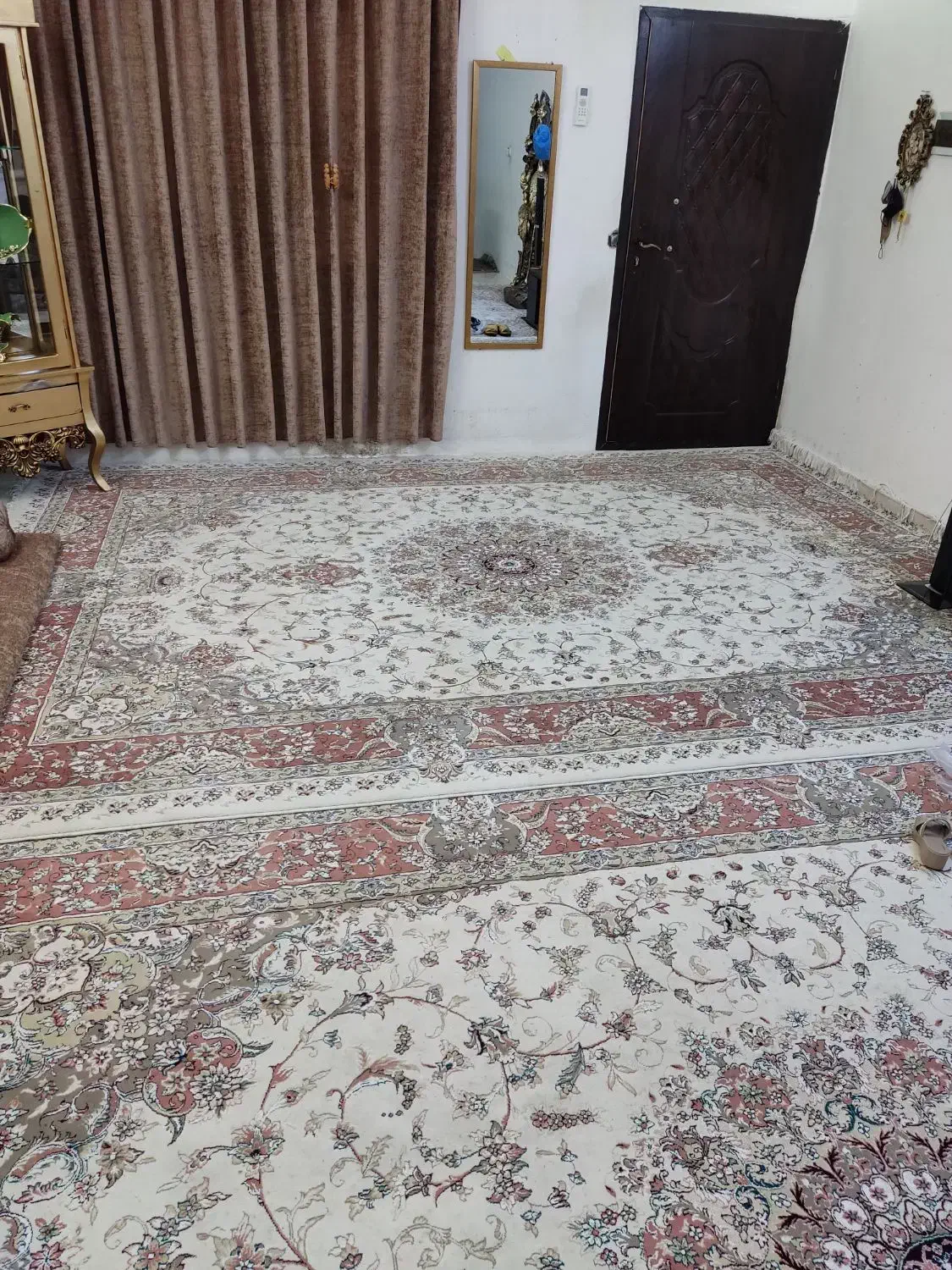 فرش 12 متری جفت تمام نخ 500 شانه پرگوشت|فرش|مشهد, خواجه ربیع|دیوار