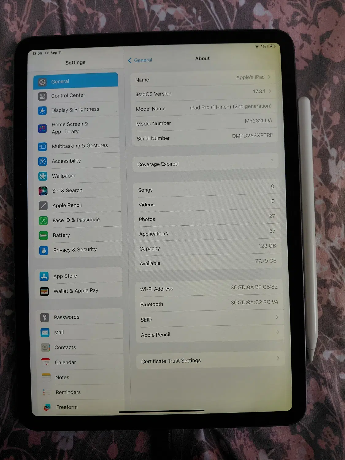 Ipad pro|تبلت|تهران, نیروی دریایی|دیوار