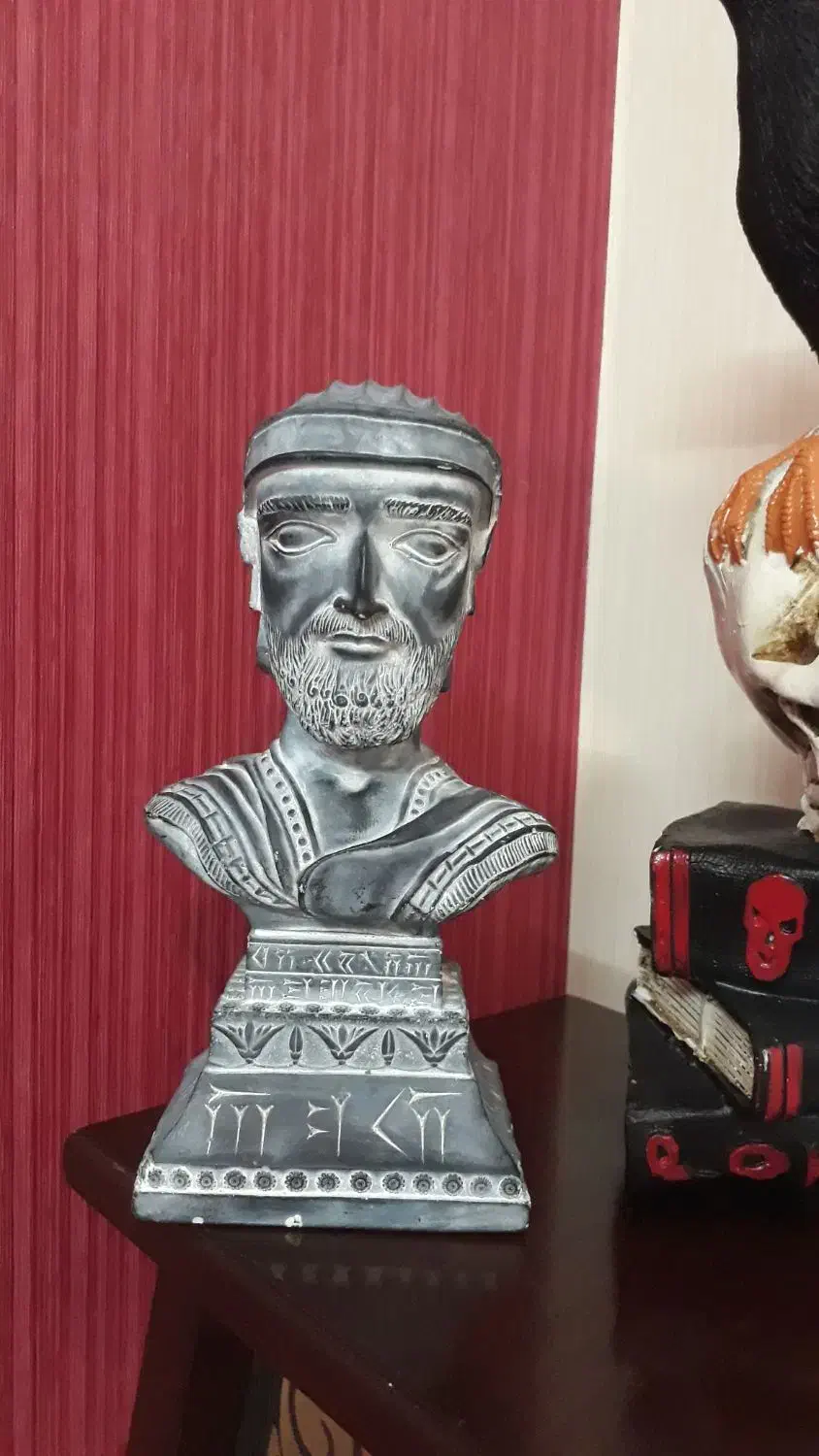 سردیس کوروش بزرگ. کاملا نونو|مجسمه، تندیس، ماکت|یزد, |دیوار