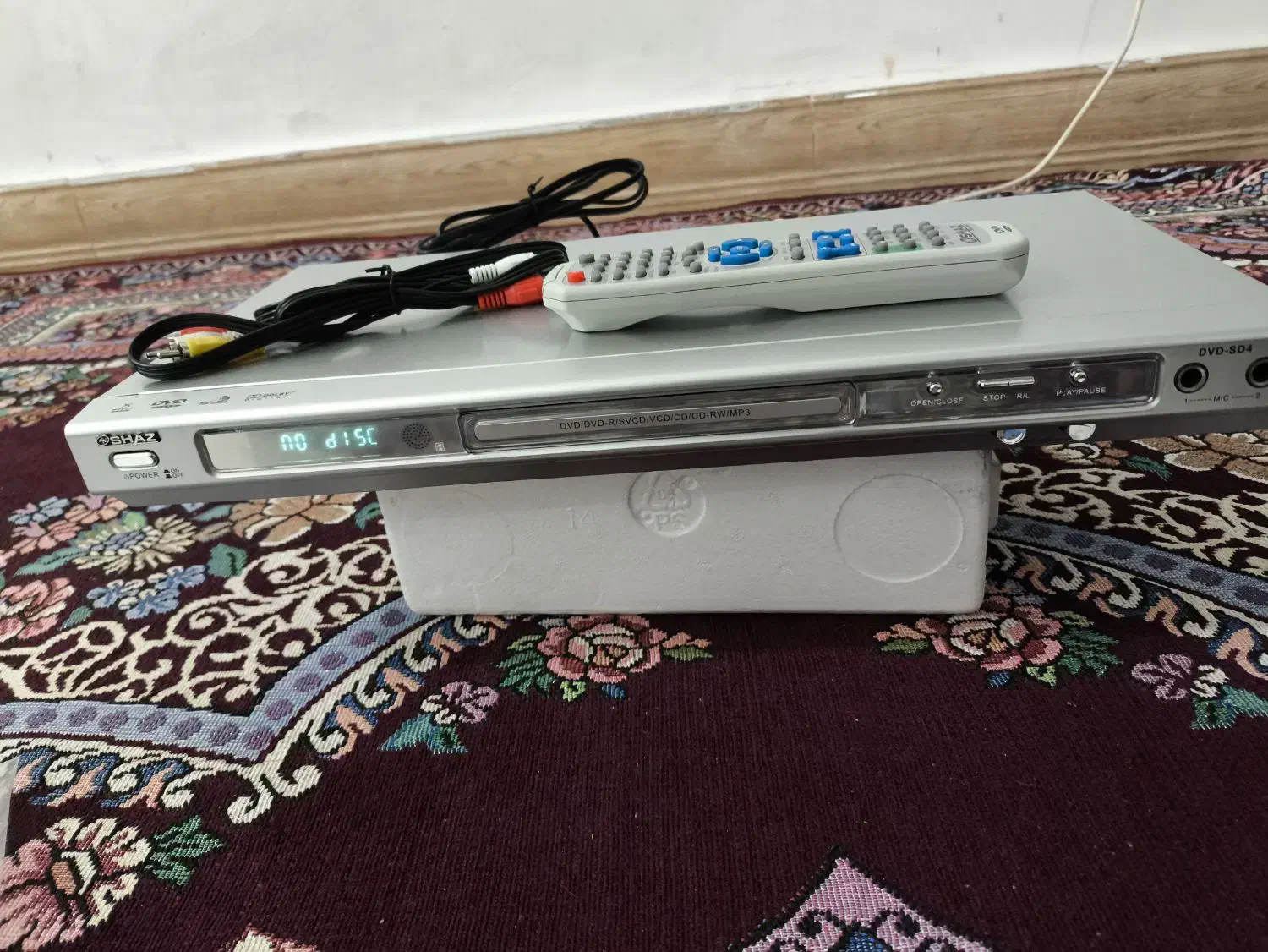 DVD مدل شاز کامل سالم بدون عیب ایراد|پخش‌کننده DVD و ویدیو|شیراز, شهدای شهرک سعدی|دیوار