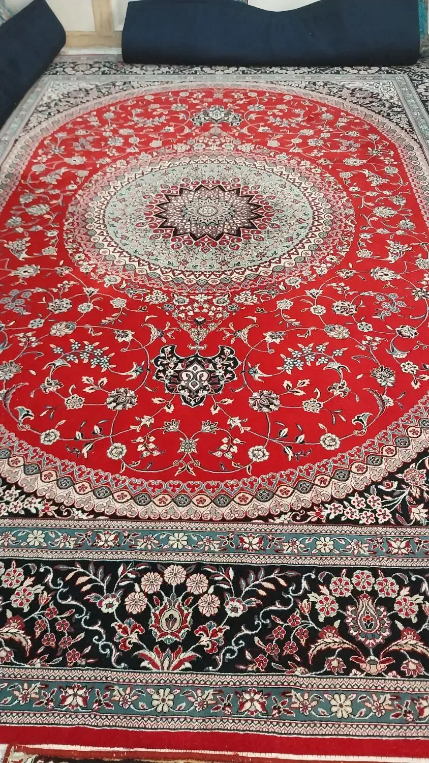 یک عددفرش ۱۲ویک عدد۹متری|فرش|خمینیشهر, |دیوار