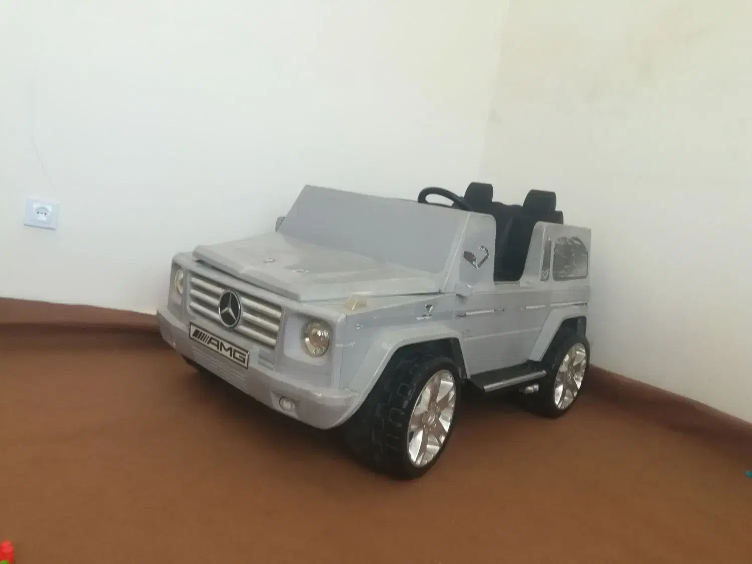 ماشین شارژی بزرگ 2 نفره|اسباب‌بازی بچه|سنندج, |دیوار