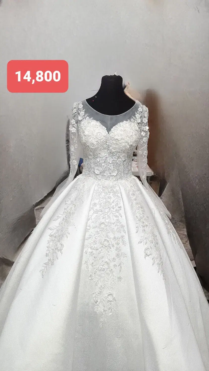 لباس عروس کاملا نو و تن نخورده بعلت جمع آوری مزون|لباس|آستانه اشرفیه, |دیوار