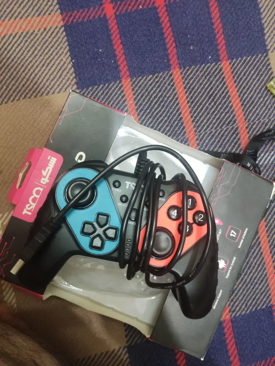 ۲ عدد دسته بازی ps2و pc|کنسول، بازی ویدئویی و آنلاین|تهران, شهرک گلها (تهرانسر)|دیوار