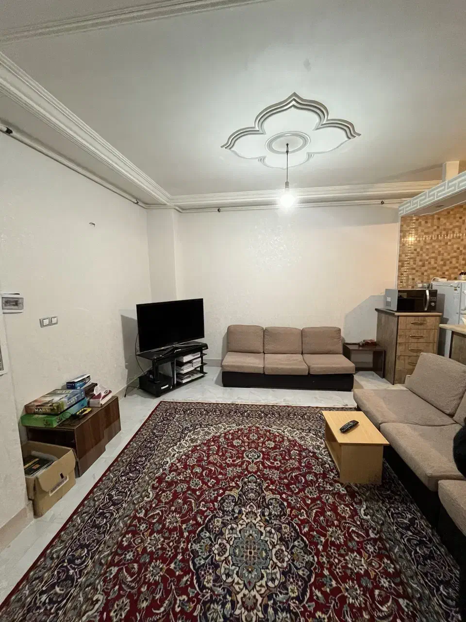 اجاره واحد ۷۰ متری ۲ خواب ۶ مرکز شهرمامونیه|اجارهٔ آپارتمان|زرندیه, |دیوار