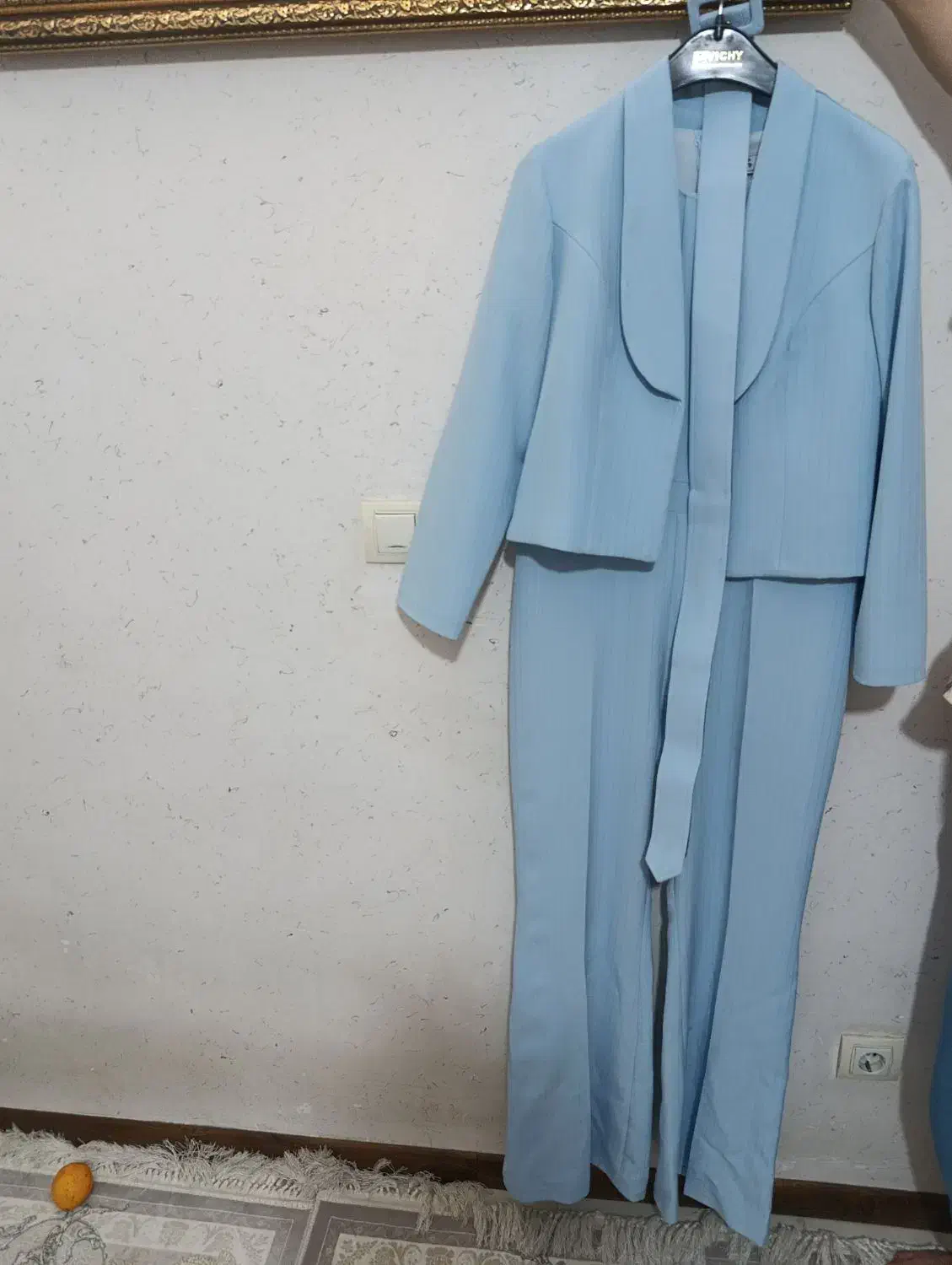 اورال|لباس|شاهین‌شهر, ۹ دی|دیوار