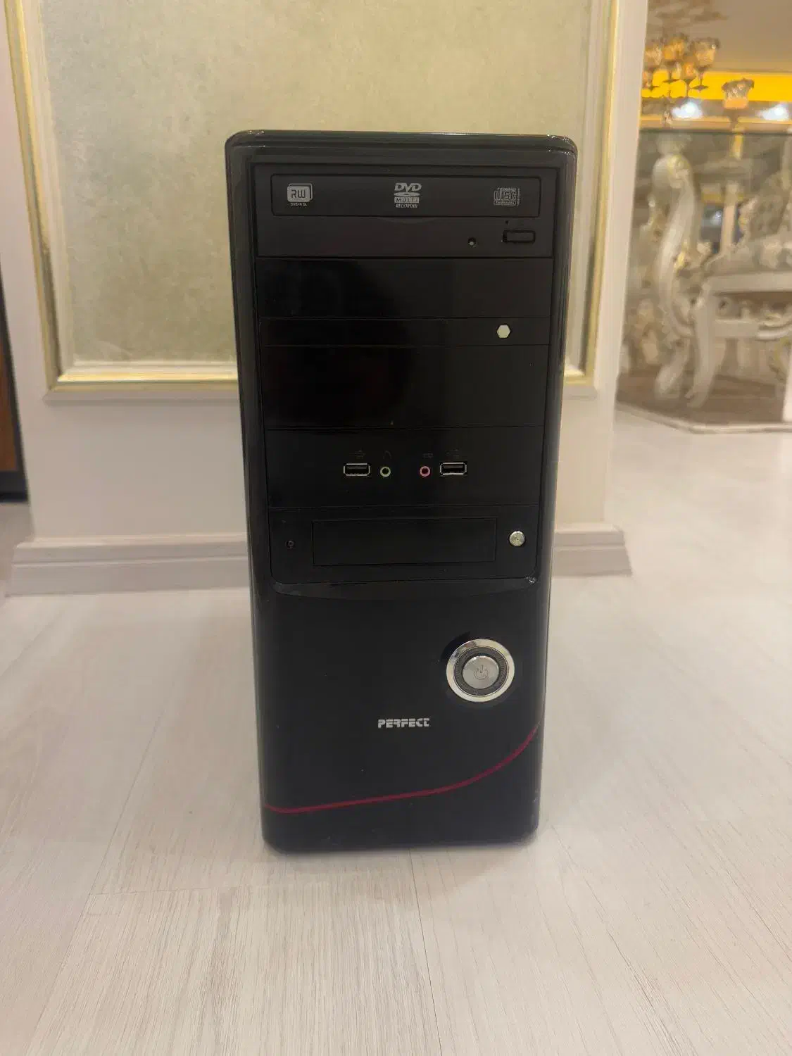 کامپیوتر(کیس مانیتور باند کیبورد)|رایانه رومیزی|تبریز, |دیوار