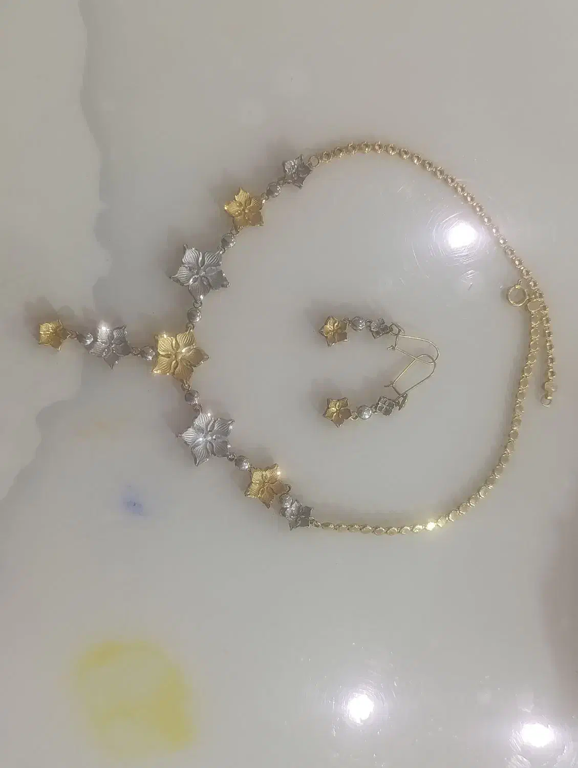 دستبند و گردنبند جلفا|جواهرات|اصفهان, زاجان|دیوار