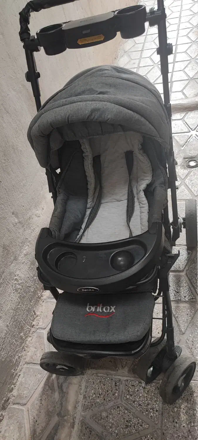 کالسکه سالم و تمیز|کالسکه و لوازم جانبی|بروجرد, |دیوار