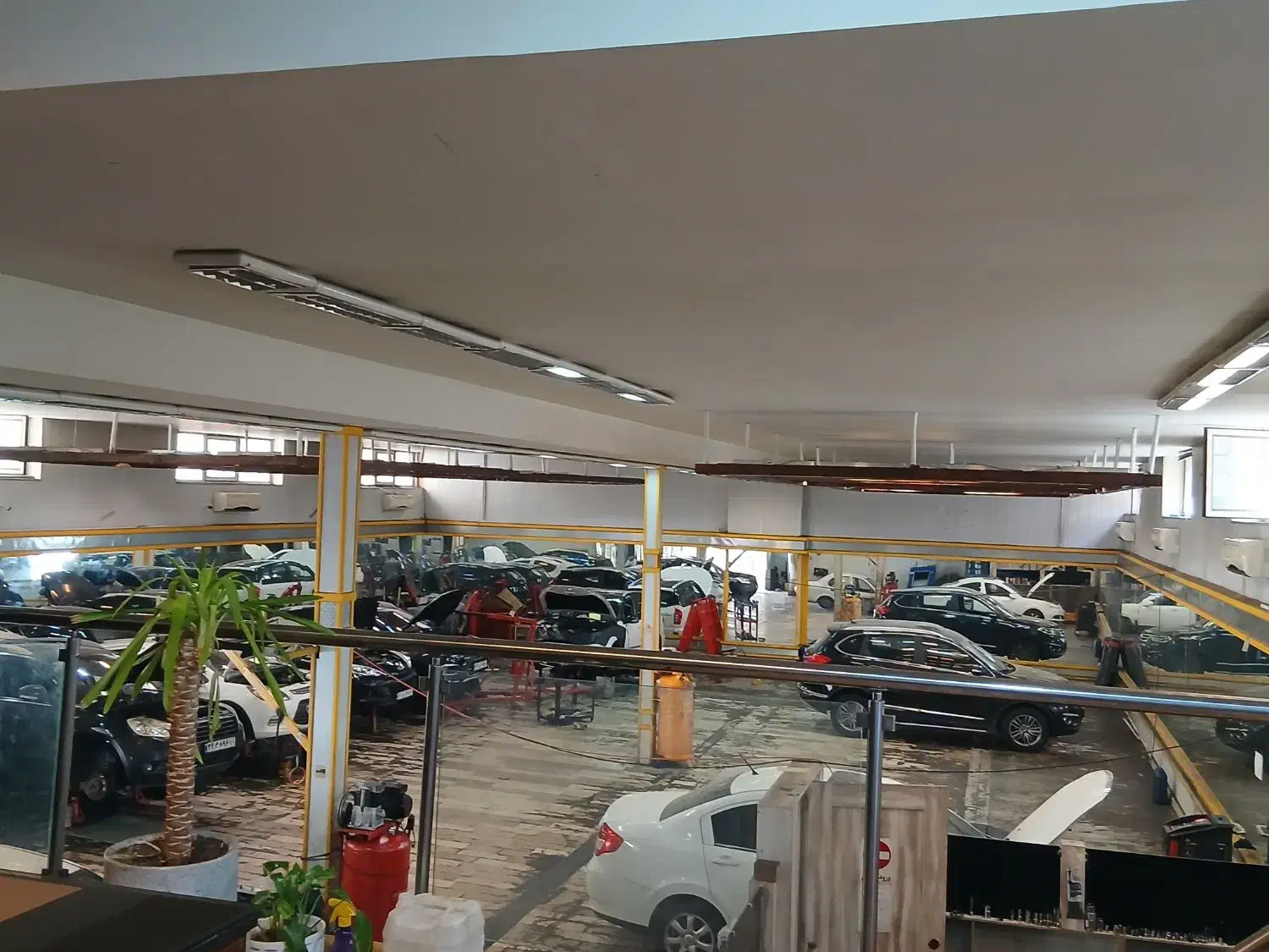 مکانیک سابقه دار و ماهر برای خودروهای چینی|استخدام صنعتی، فنی، مهندسی|تهران, ستارخان|دیوار