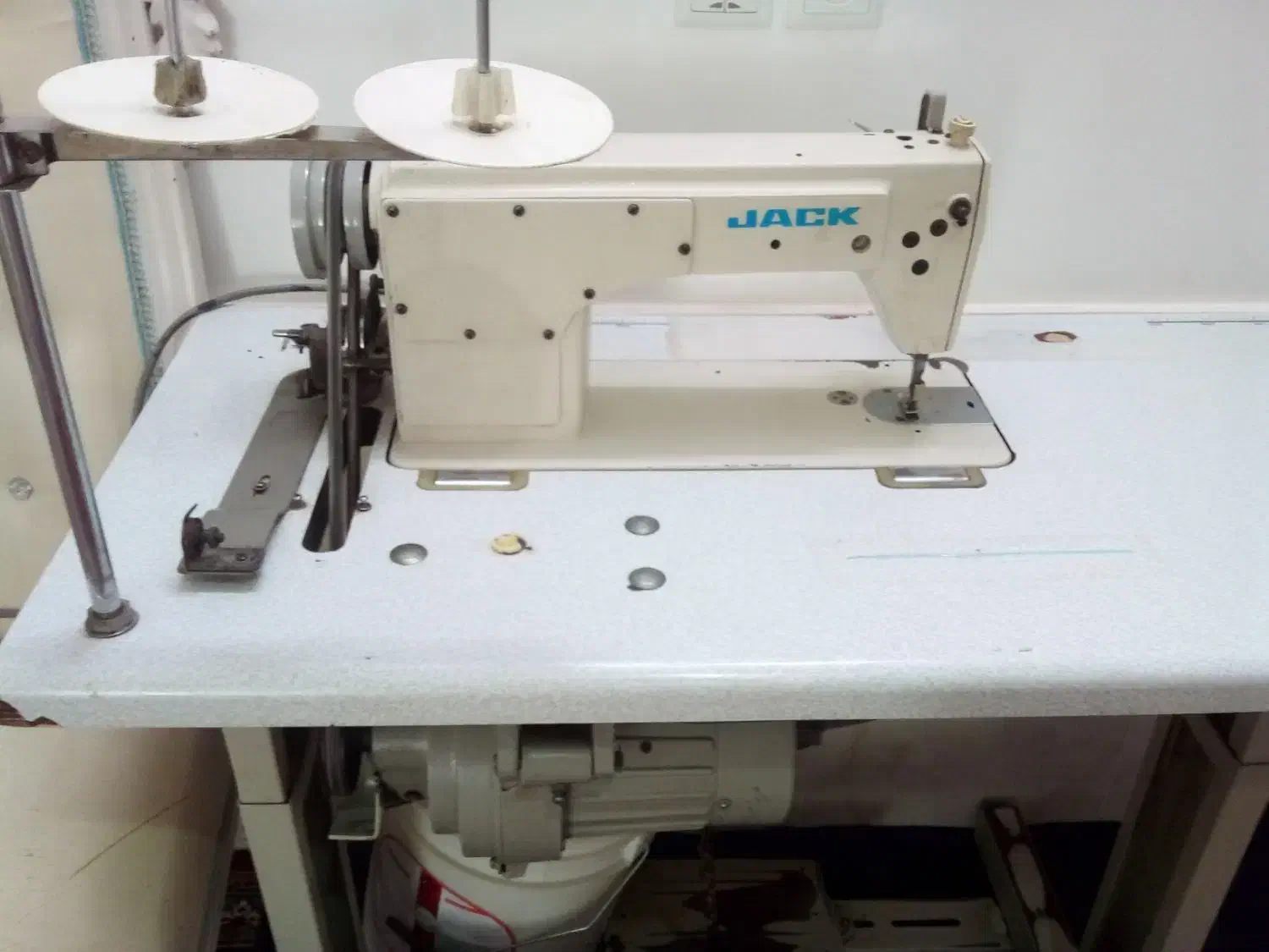 چرخ راسته صنعتی|چرخ خیاطی و ریسندگی|روداب, |دیوار