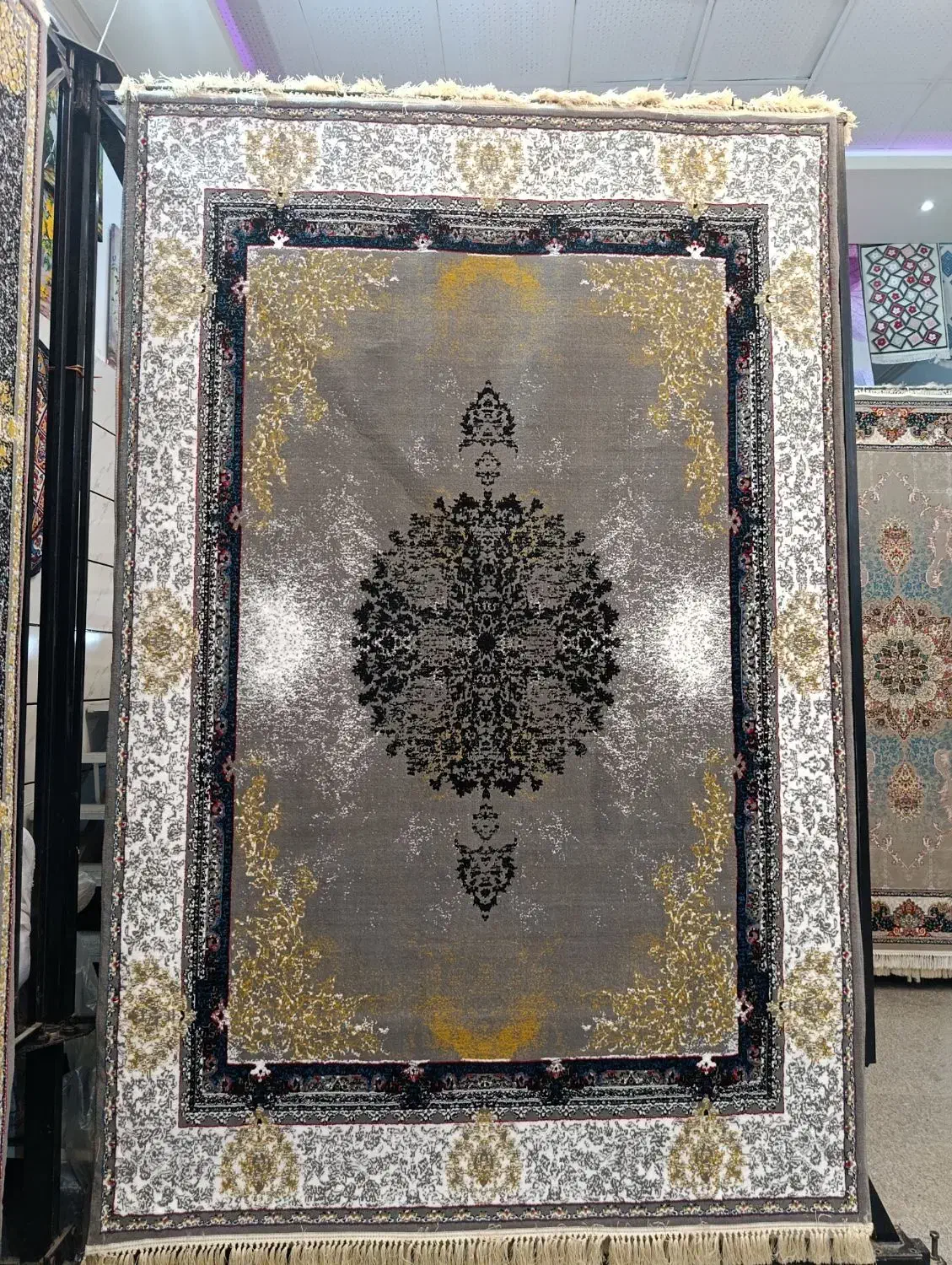 فرش مهستان|فرش|سلماس, |دیوار