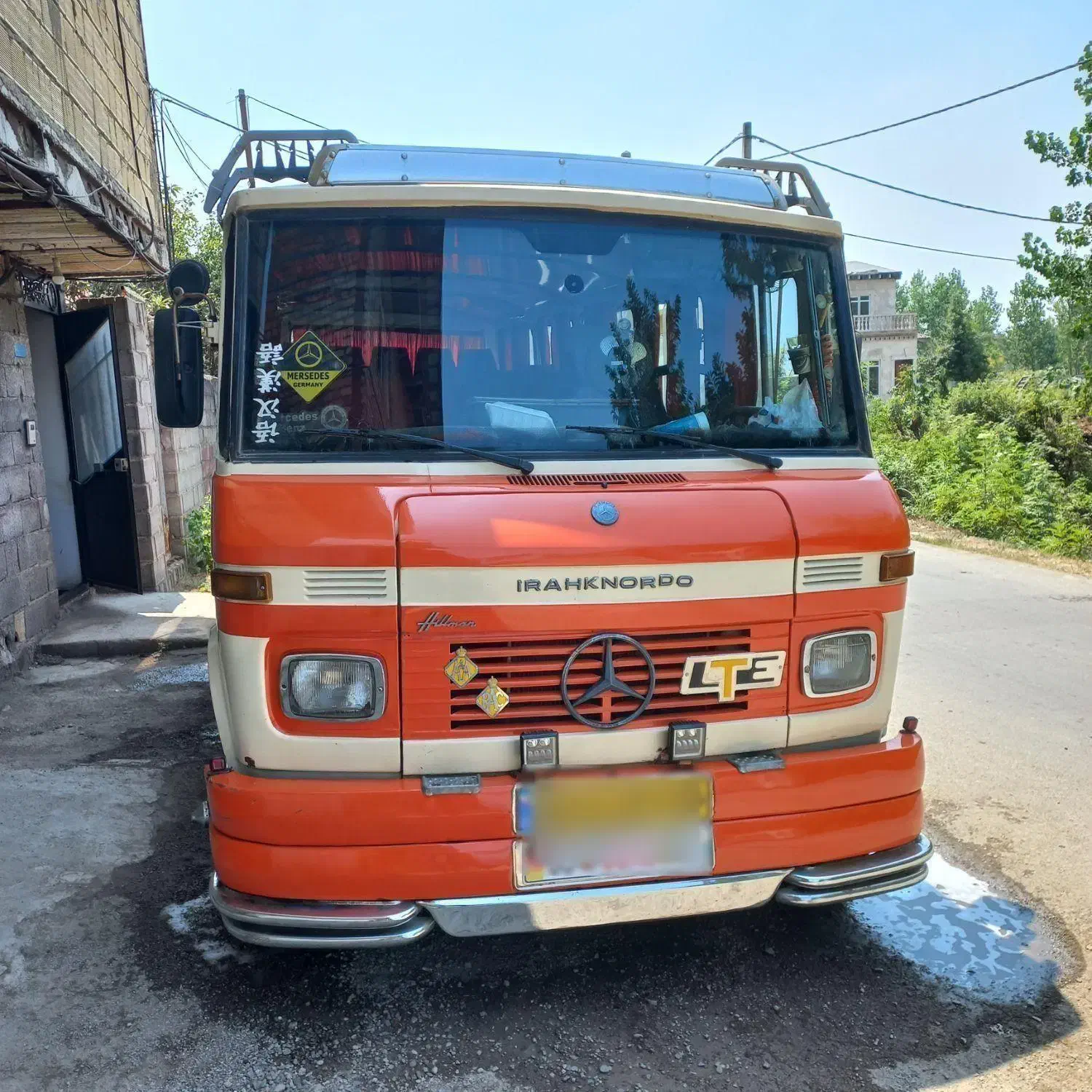 مینیبوس ۲۱ نفره بنز مدل ۶۱|خودرو سنگین|رشت, لاکان شهر|دیوار