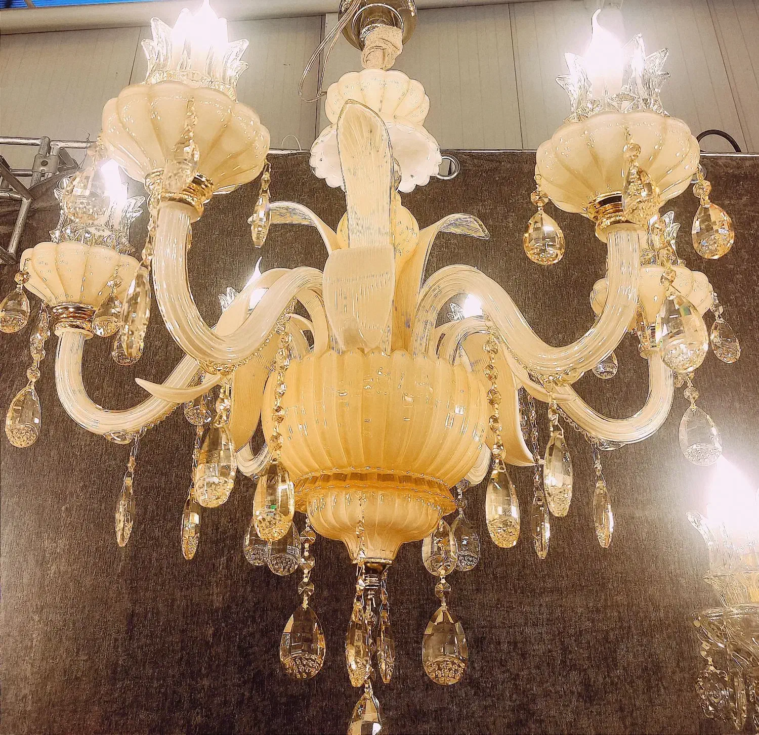 لوستر کریستالی مجلل 2026|لوستر و چراغ آویز|کرج, المهدی|دیوار