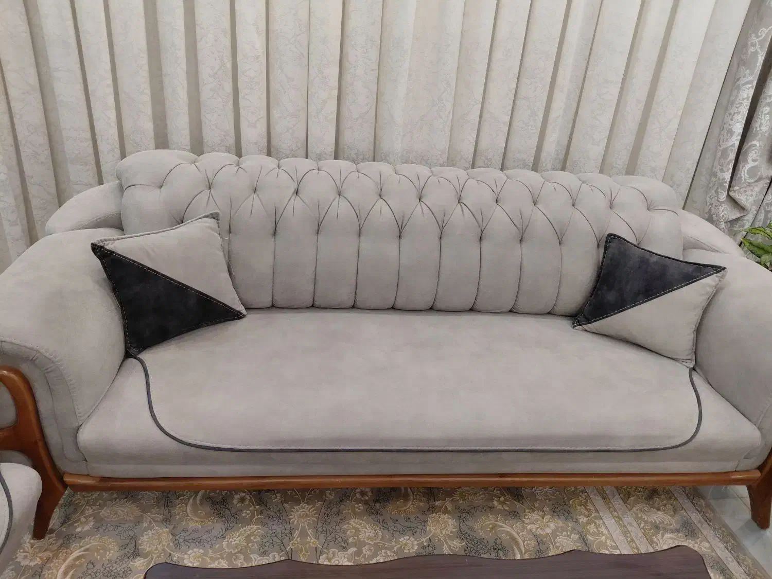 مبل راحتی نیم ست|مبلمان خانگی و میز عسلی|بروجرد, |دیوار