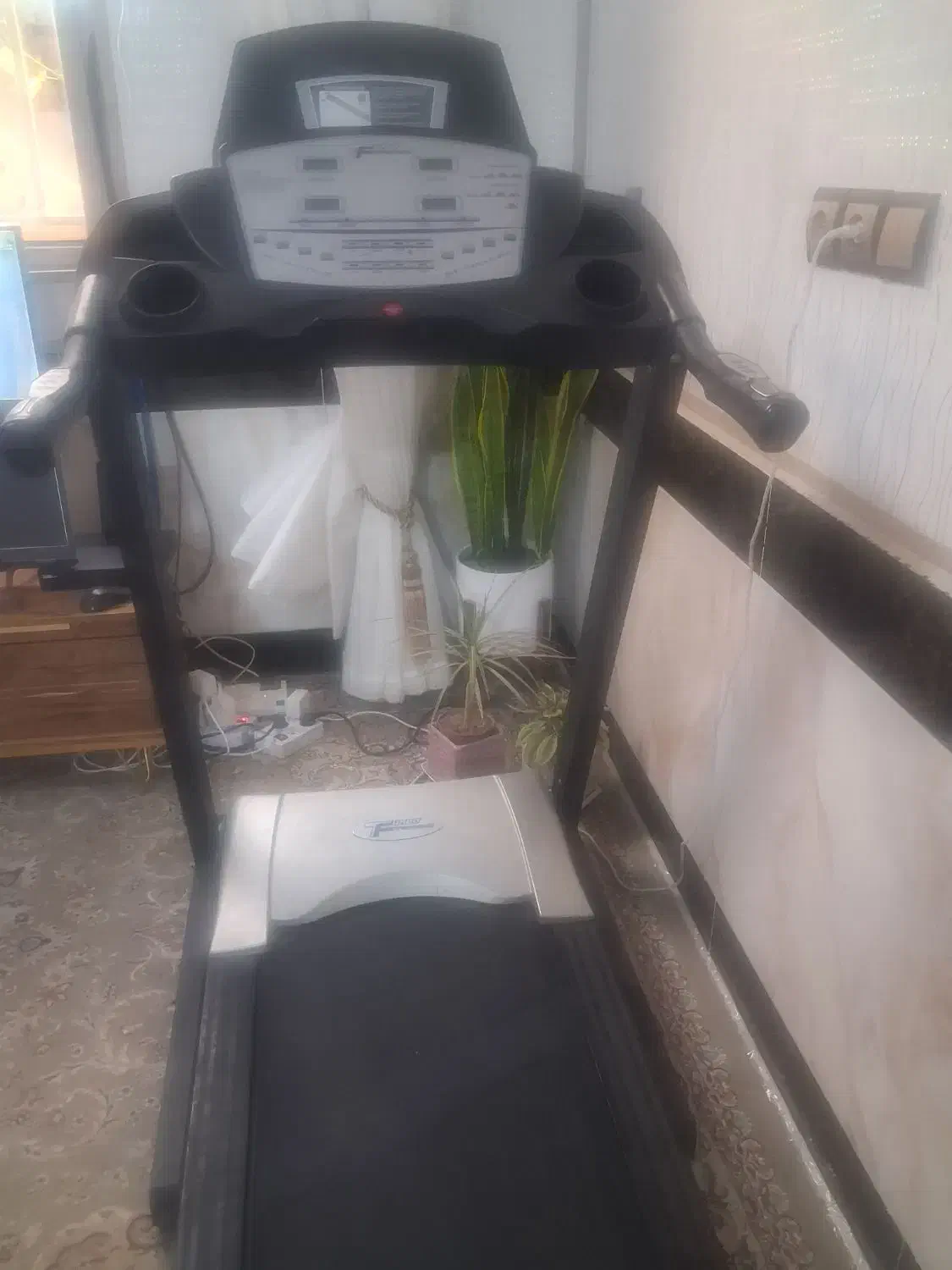 تردمیل|تجهیزات ورزشی|تربتحیدریه, سرمحله|دیوار