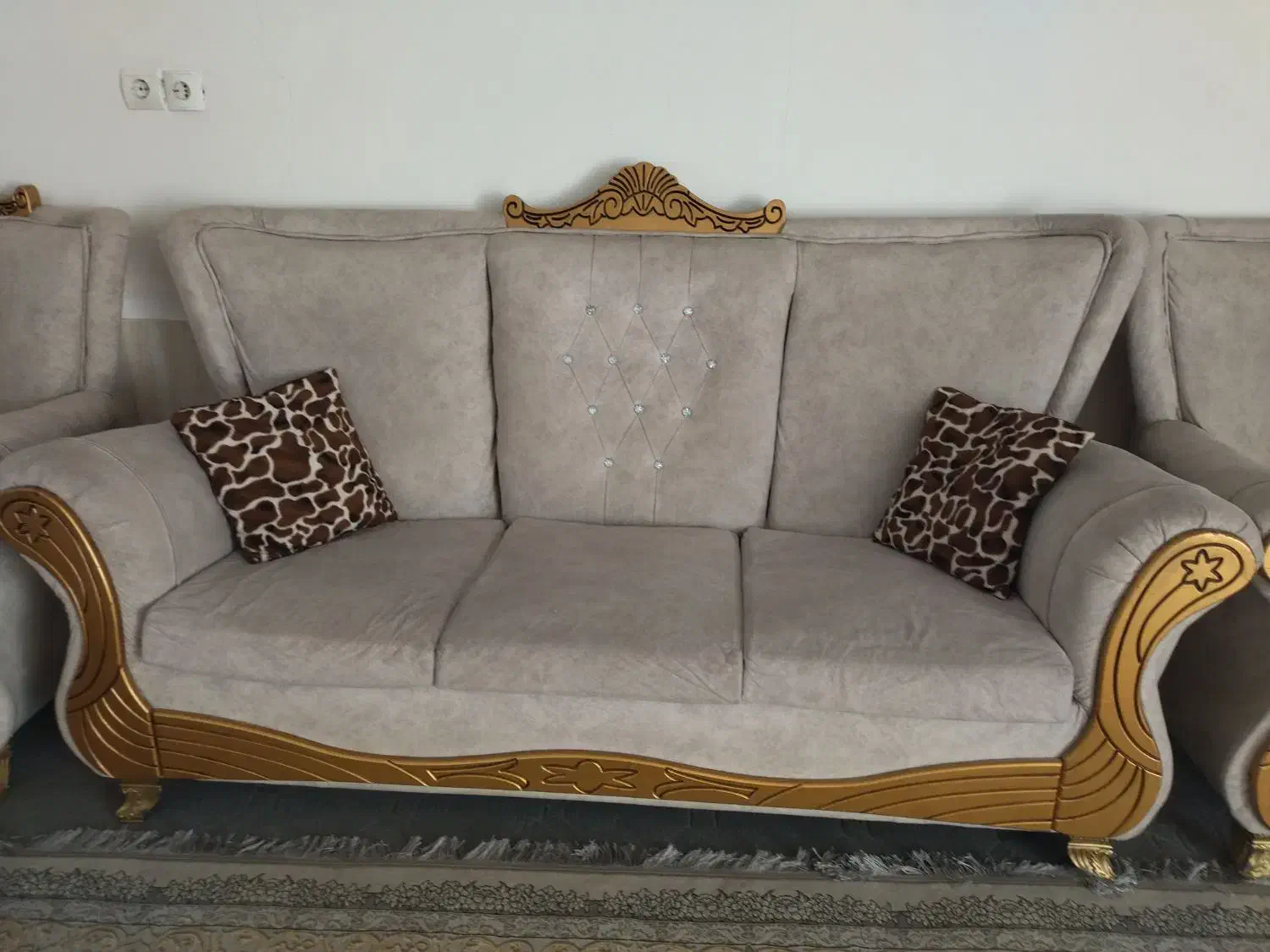 مبل|مبلمان خانگی و میز عسلی|سبزوار, قصبه شرقی|دیوار