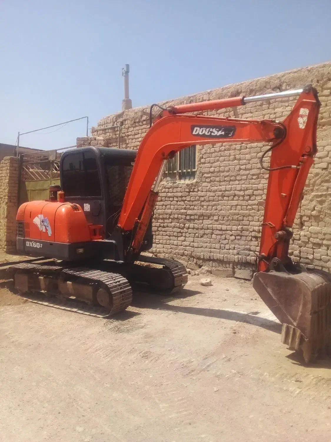 مینی بیل زنجیری مدل ۲۰۱۴|خودرو سنگین|پیشخور, |دیوار